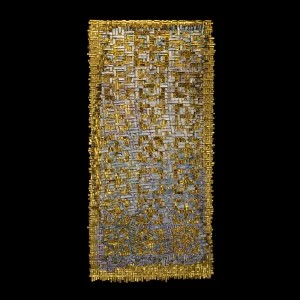Memento 7, 2010. 170 × 80 cm; lino, gesso, acrílico y hoja de oro.
