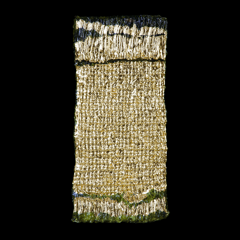 Vestigio verde, 2011. 65×30 cm; lino, gesso, acrílico y hoja de oro.