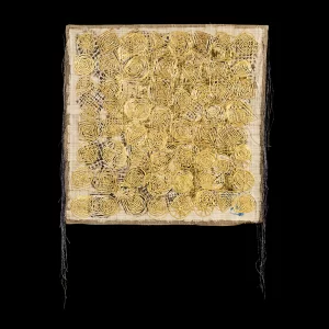 Nébula 1, 2014. 80×80 cm; papel japonés, lino, gesso, acrílico y hoja de oro.