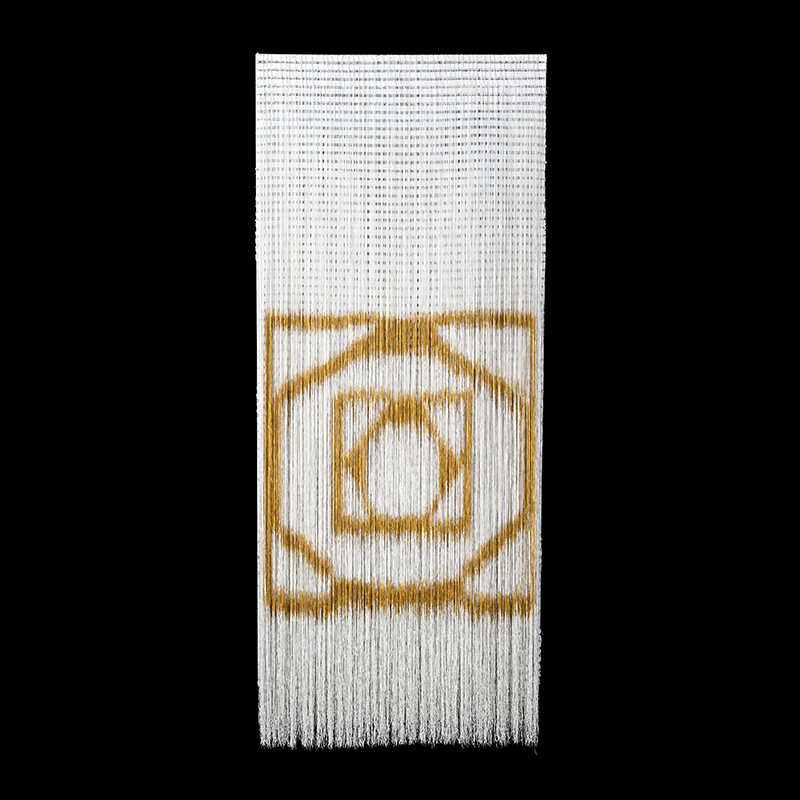 Bruma H, 2017. 190×90 cm; acrílico, gesso y algodón sobre madera.